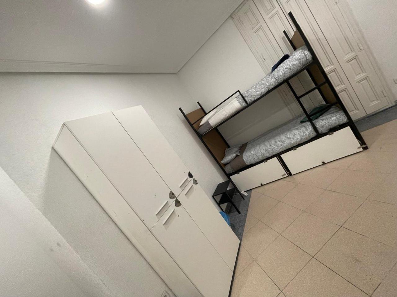 Parsa Booking Мадрид Экстерьер фото